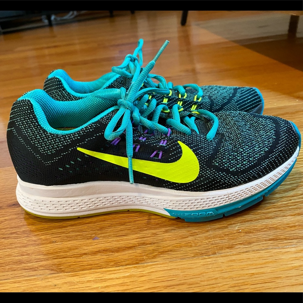 Nike Air Structure 18